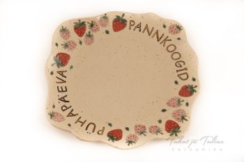 Pannkoogialus “Maasikad ja vaarikad” kandiline (valge täpisavi)